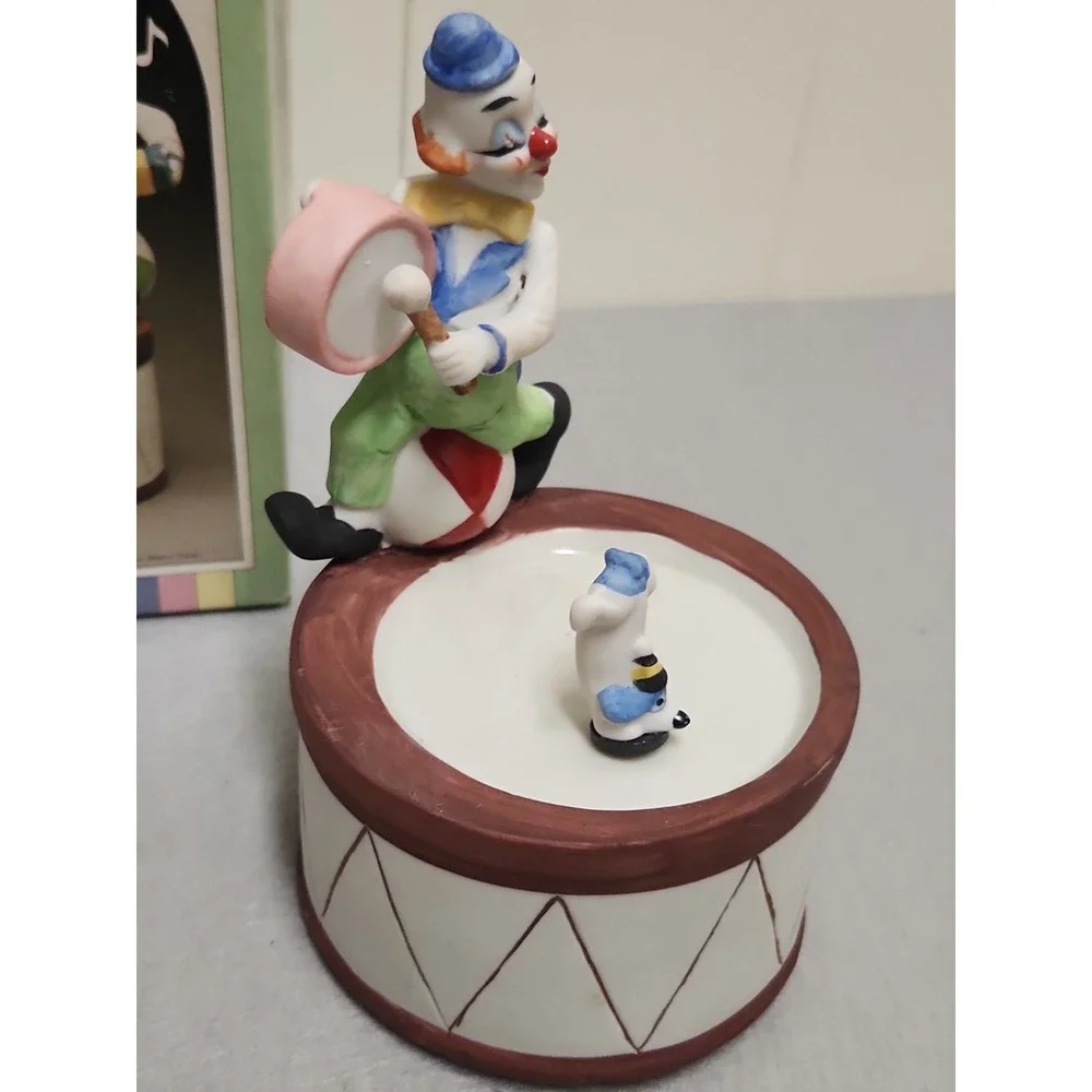 Porcelain Clown Music Box W/ Spinning Dog-works